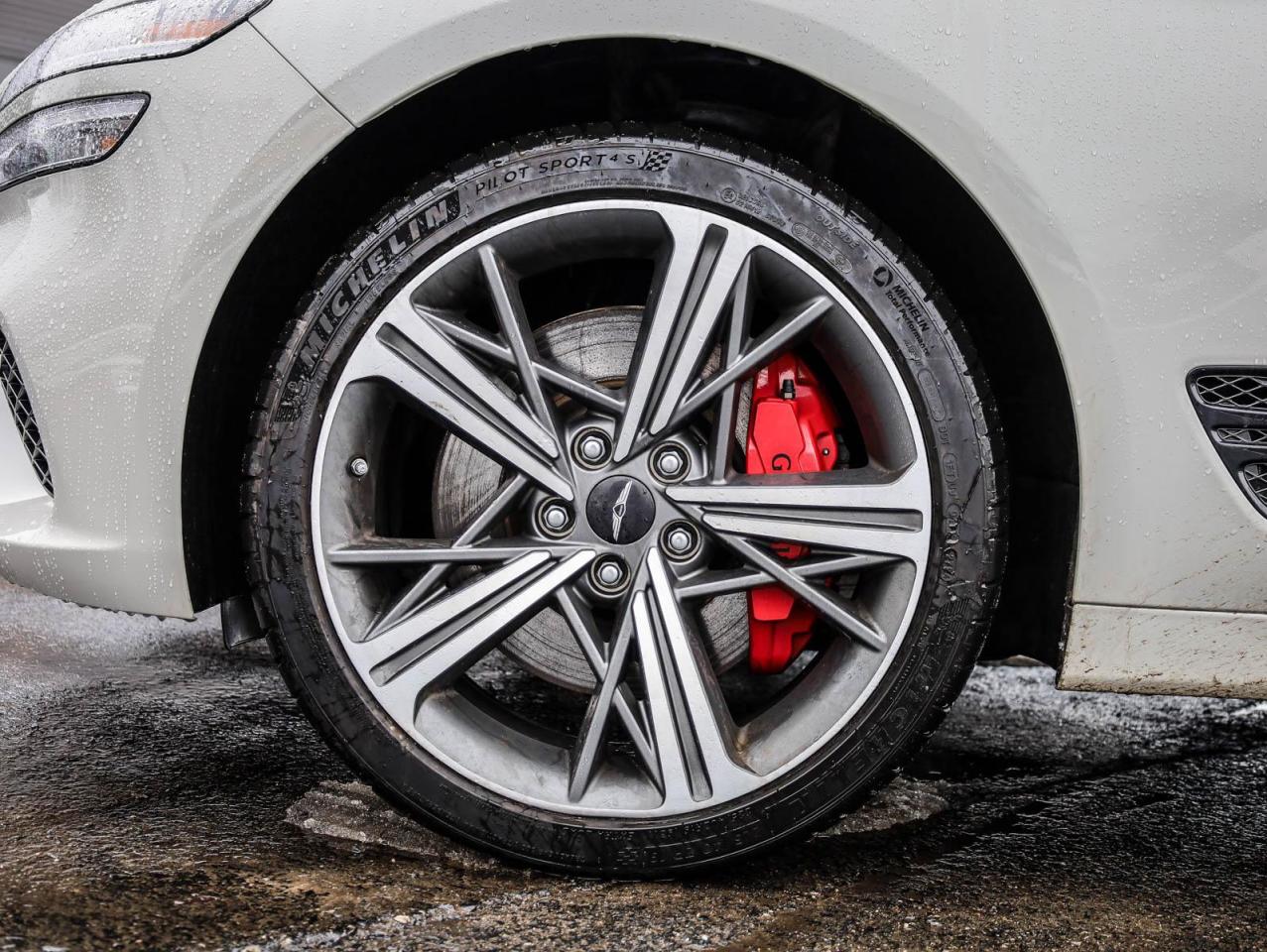 2025 Genesis G70  Photo