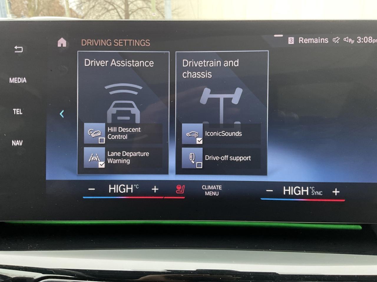 2023 BMW X1 xDrive28i Premium Essential - PANO ROOF! NAV! BACK Photo