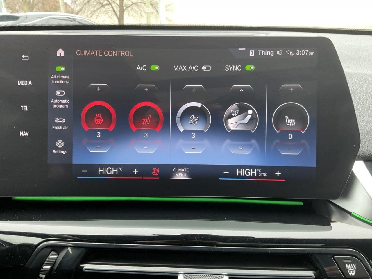 2023 BMW X1 xDrive28i Premium Essential - PANO ROOF! NAV! BACK Photo