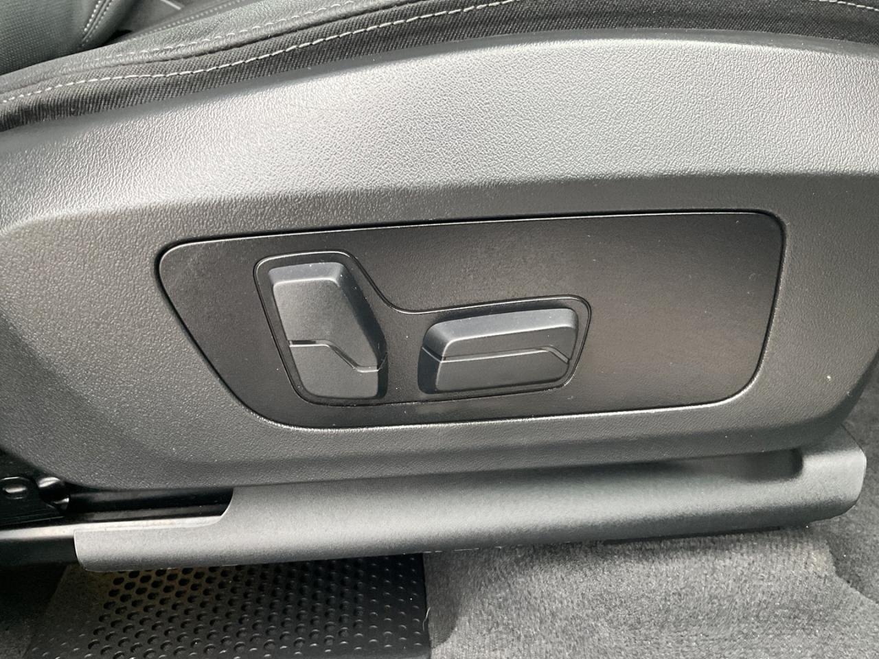 2023 BMW X1 xDrive28i Premium Essential - PANO ROOF! NAV! BACK Photo