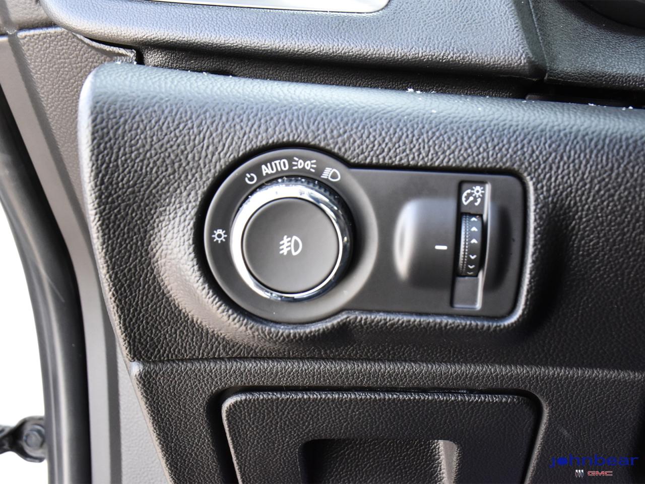 2016 Buick Verano Leather Group Photo