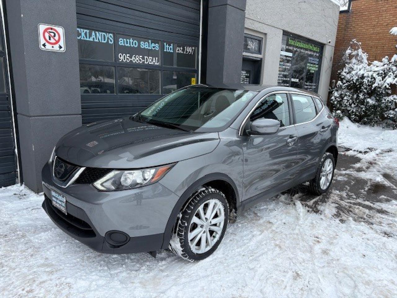 2018 Nissan Qashqai FWD S CVT, HEATED SEATS, SUPER CLEAN, AFFORDABLE!! Photo0