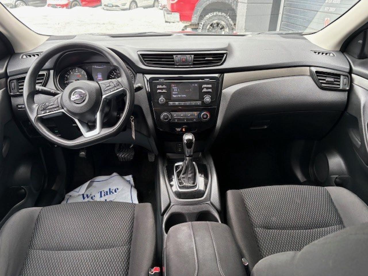 2018 Nissan Qashqai FWD S CVT, HEATED SEATS, SUPER CLEAN, AFFORDABLE!! Photo4