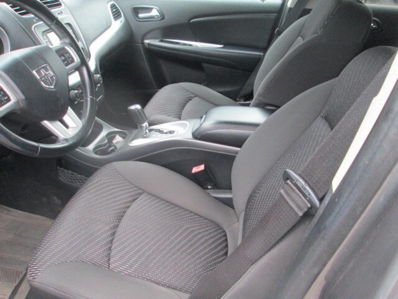 2012 Dodge Journey FWD 4dr SE Plus, Local Trade In, Alloy Wheels Photo