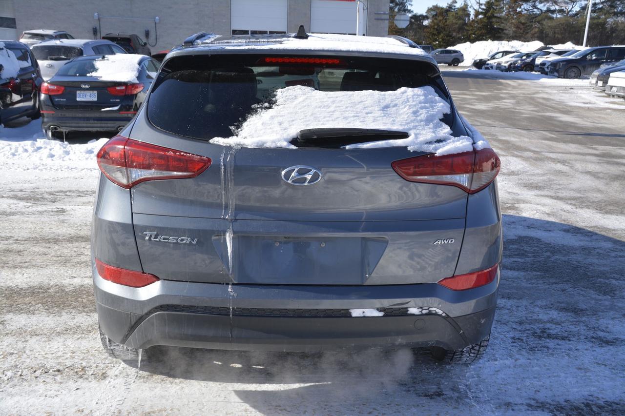 2016 Hyundai Tucson SE Photo