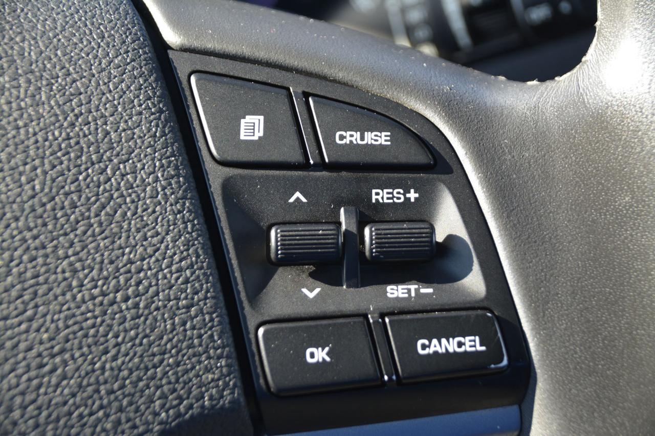 2016 Hyundai Tucson SE Photo