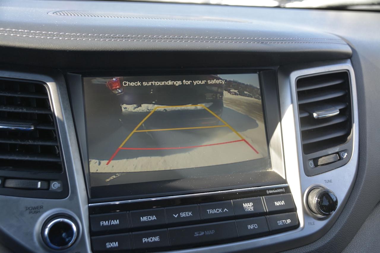 2016 Hyundai Tucson SE Photo