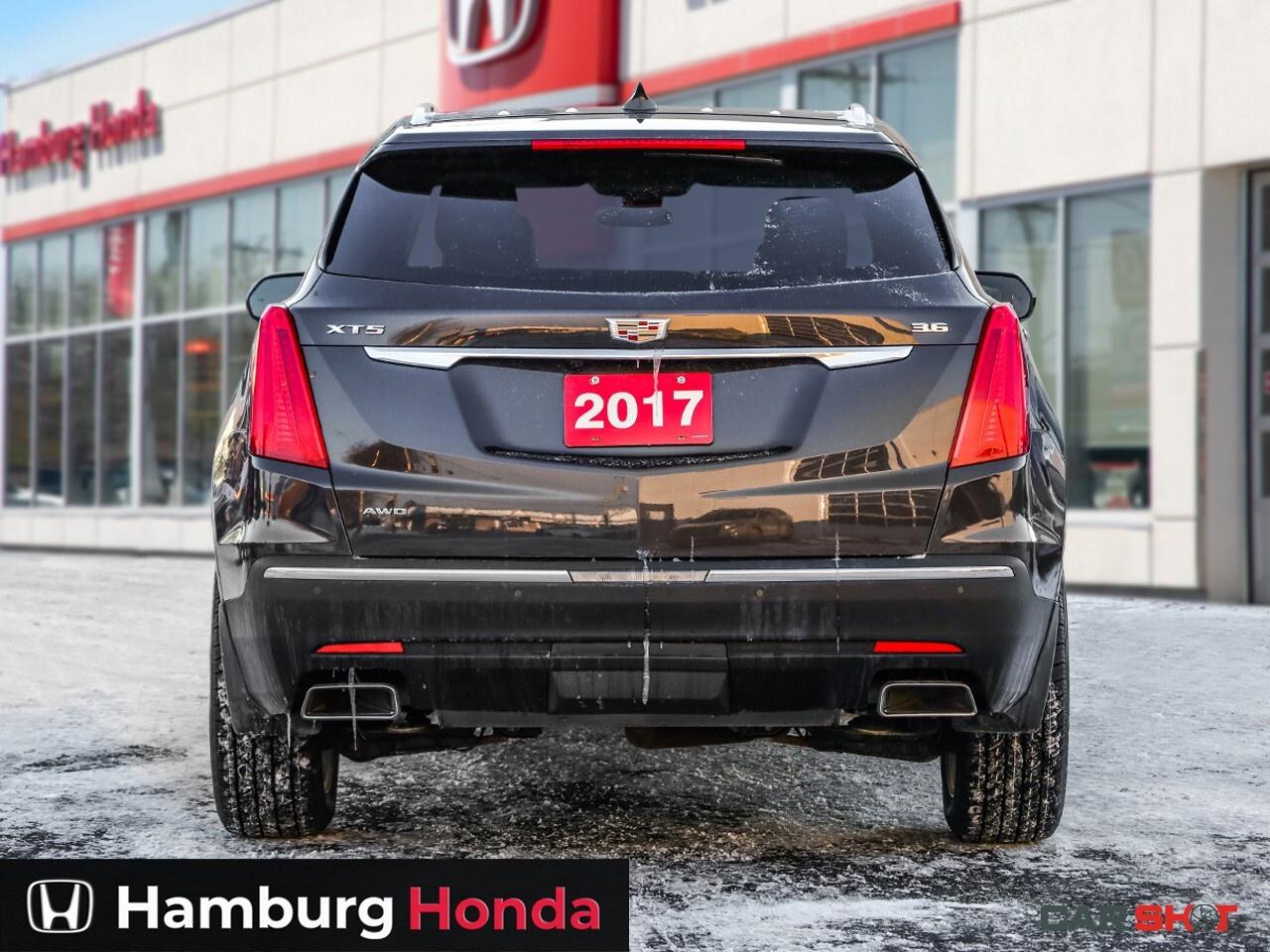 2017 Cadillac XT5 VdpUrlEn Photo