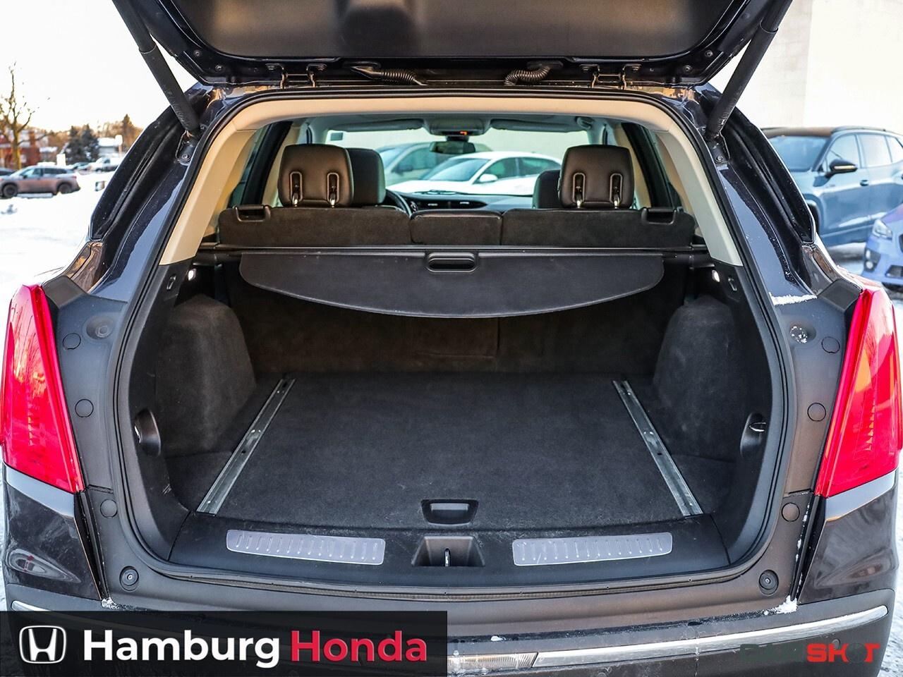 2017 Cadillac XT5 VdpUrlEn Photo