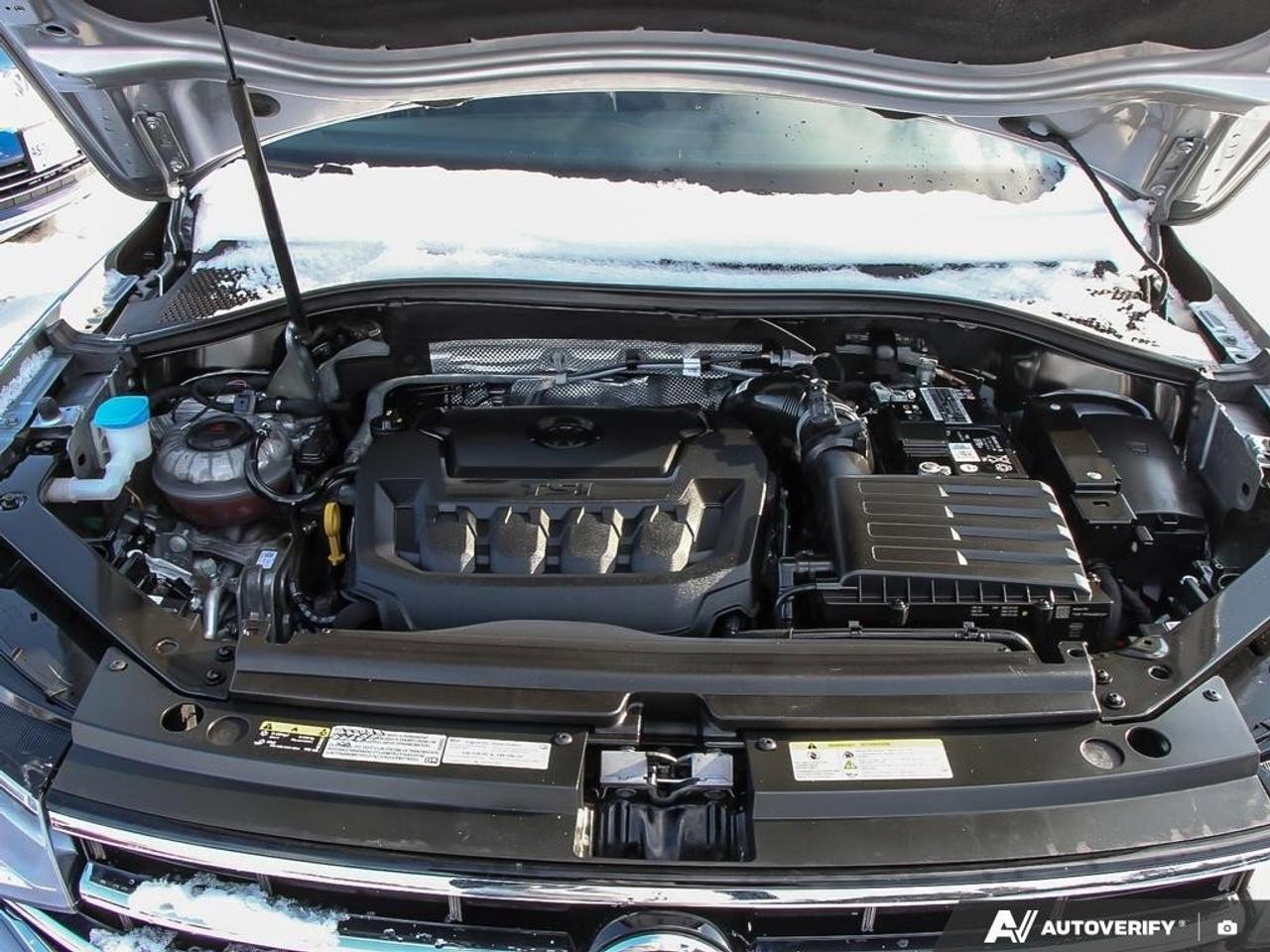 2022 Volkswagen Tiguan ComfortlineAWD, ACCIDENT-FREE, HTD SEATS, HTD WHEE Photo