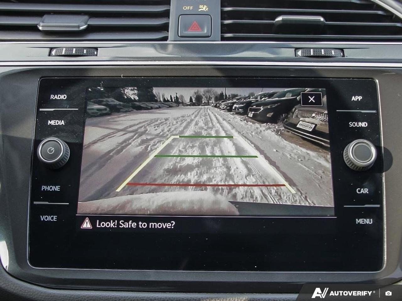 2022 Volkswagen Tiguan ComfortlineAWD, ACCIDENT-FREE, HTD SEATS, HTD WHEE Photo