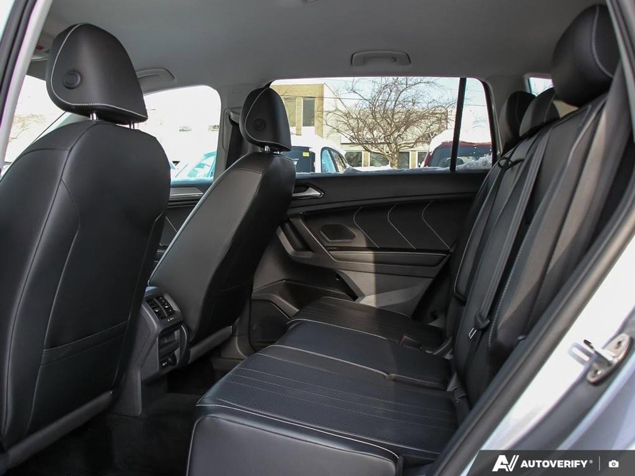 2022 Volkswagen Tiguan ComfortlineAWD, ACCIDENT-FREE, HTD SEATS, HTD WHEE Photo