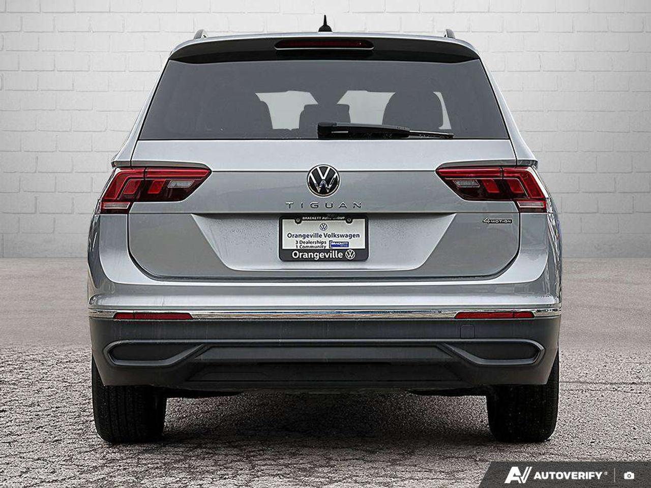 2022 Volkswagen Tiguan ComfortlineAWD, ACCIDENT-FREE, HTD SEATS, HTD WHEEL, APPLE CARPLAY, DIGITAL COCKPIT, BACKUP CAM Photo