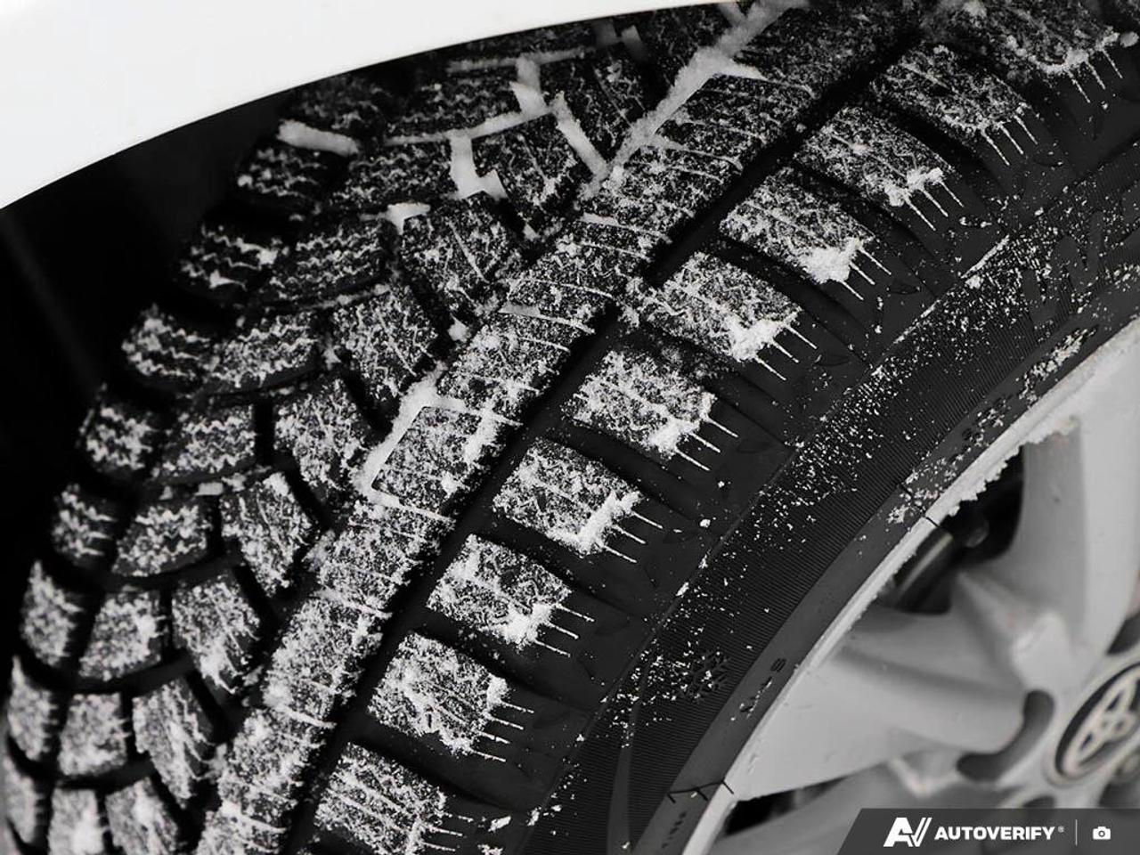 2023 Toyota Corolla Le CvtLE UPGRADE PACK, SUNROOF, ALLOY WHEELS, APPL Photo