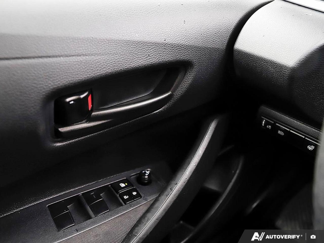 2023 Toyota Corolla Le CvtLE UPGRADE PACK, SUNROOF, ALLOY WHEELS, APPL Photo