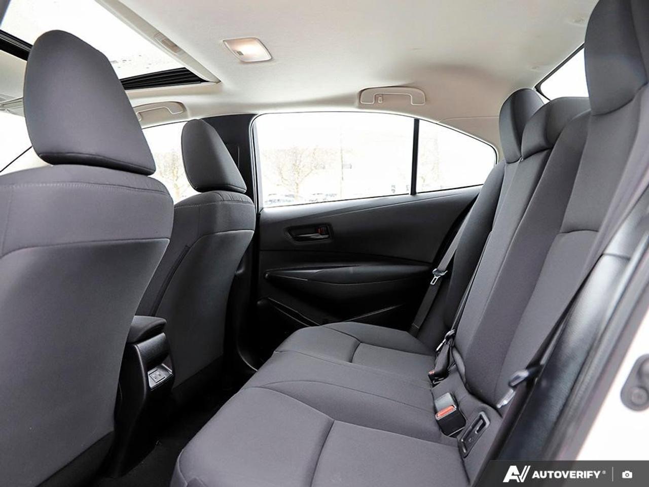 2023 Toyota Corolla Le CvtLE UPGRADE PACK, SUNROOF, ALLOY WHEELS, APPL Photo