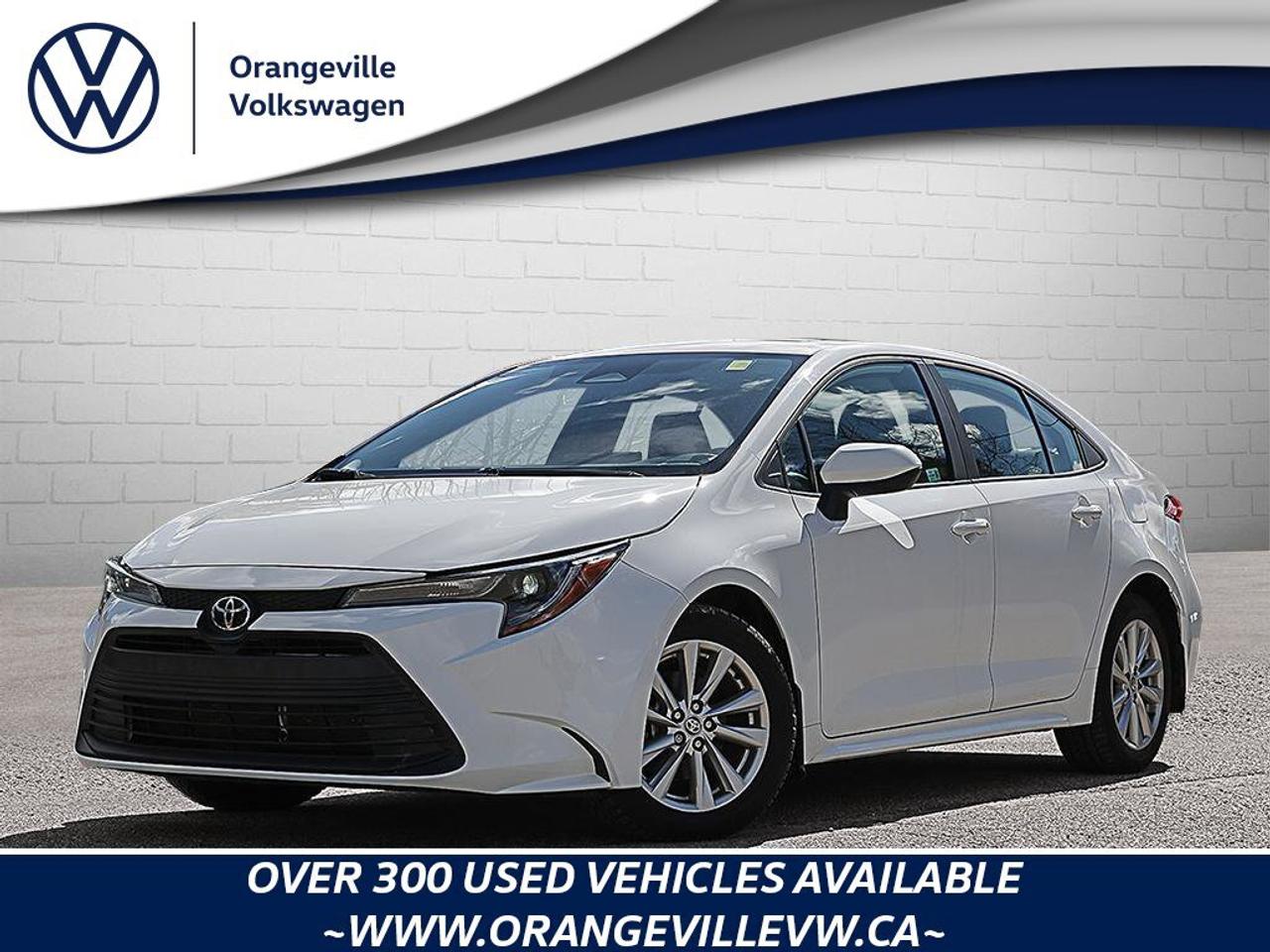 2023 Toyota Corolla Le CvtLE UPGRADE PACK, SUNROOF, ALLOY WHEELS, APPL Photo0