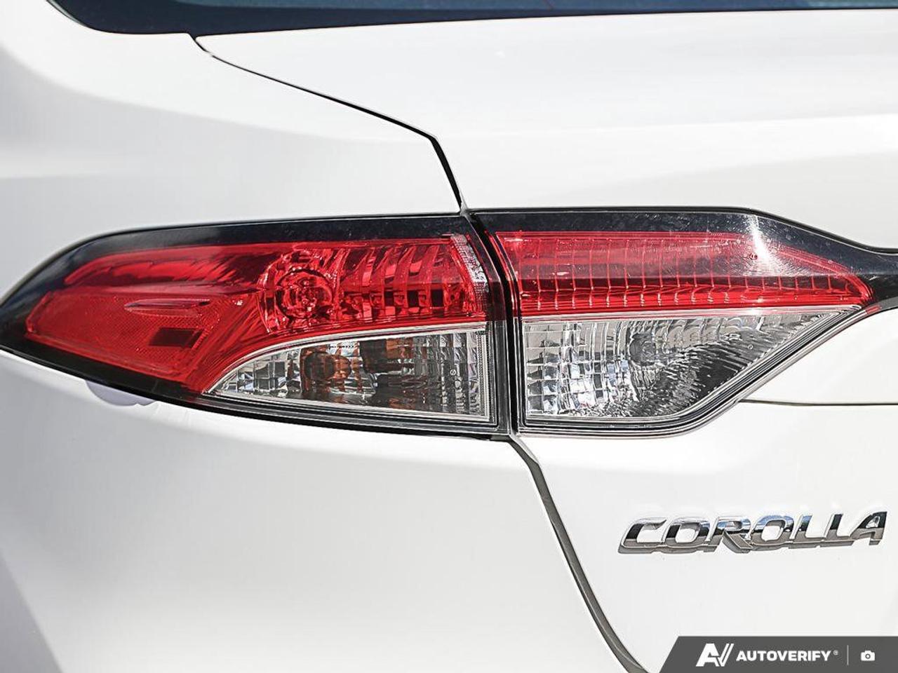 2023 Toyota Corolla Le CvtLE UPGRADE PACK, SUNROOF, ALLOY WHEELS, APPL Photo