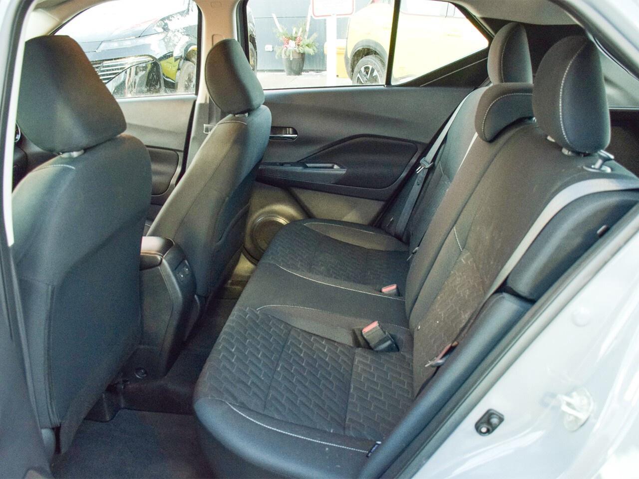 2023 Nissan Kicks SV FWD, APPLE CARPLAY, REMOTE START Photo