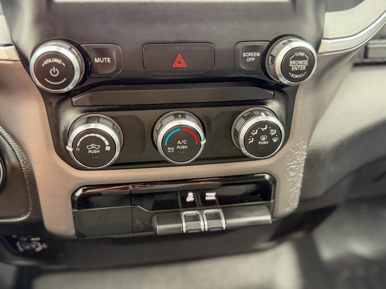 2019 RAM 1500 Big Horn 4x4 Quad Cab 6'4  Box Photo