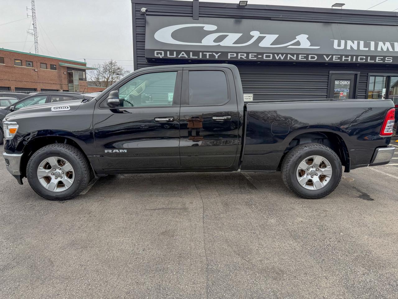 2019 RAM 1500 Big Horn-Quad Cab 6'4  Box/4X4/CAMERA/3.6L/HITCH Photo