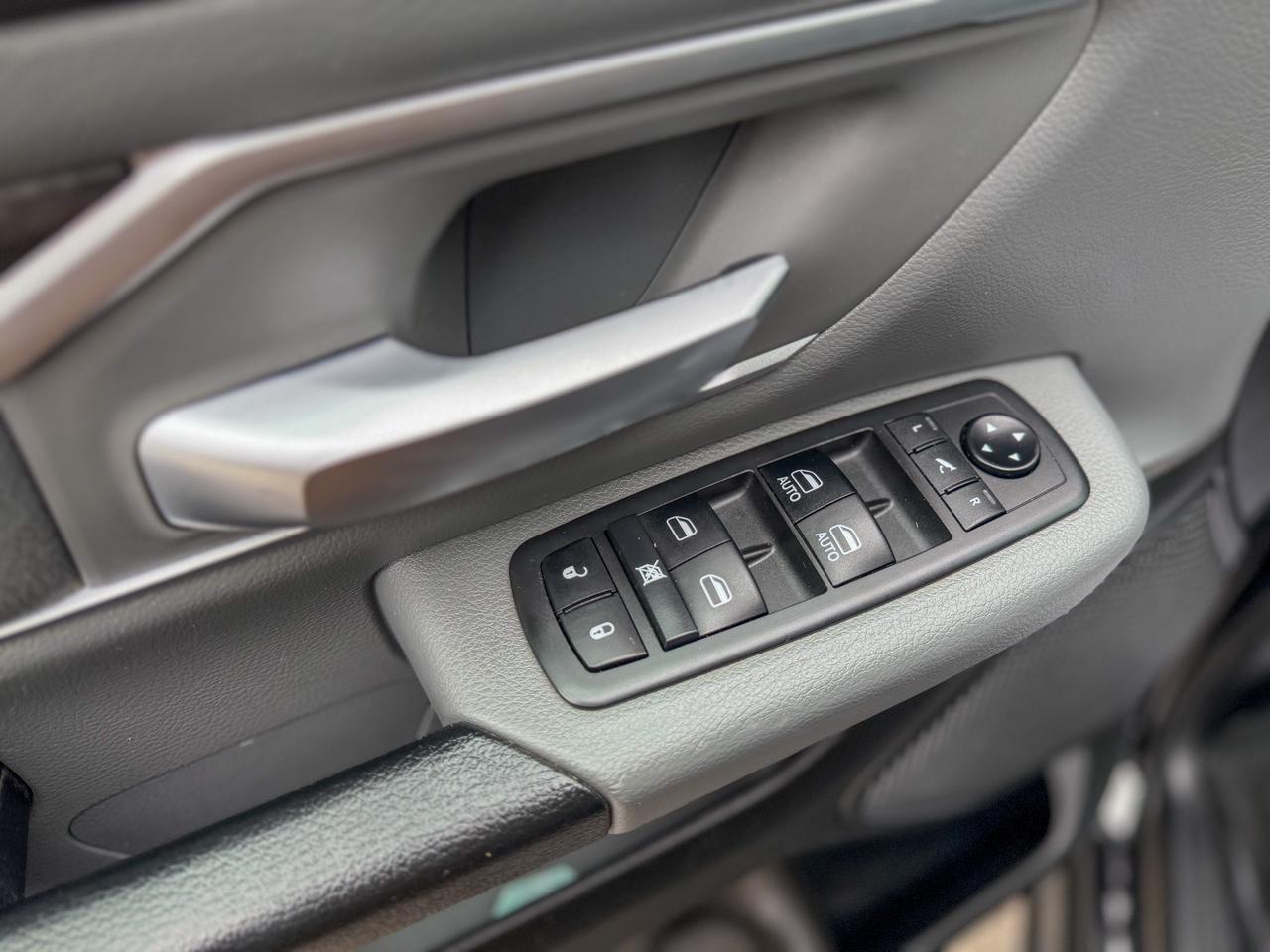 2019 RAM 1500 Big Horn-Quad Cab 6'4  Box/4X4/CAMERA/3.6L/HITCH Photo