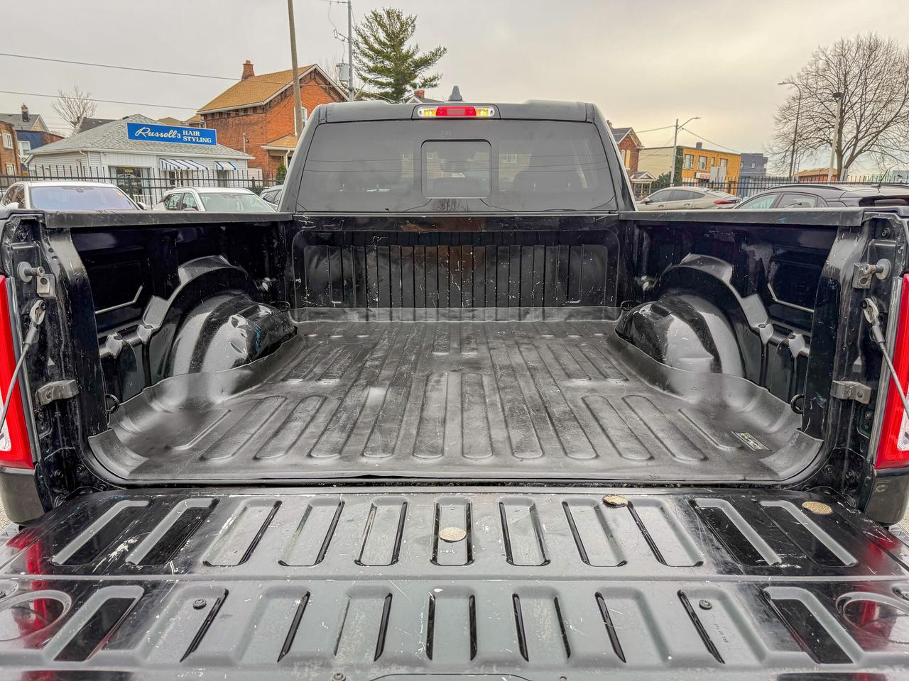2019 RAM 1500 Big Horn-Quad Cab 6'4  Box/4X4/CAMERA/3.6L/HITCH Photo