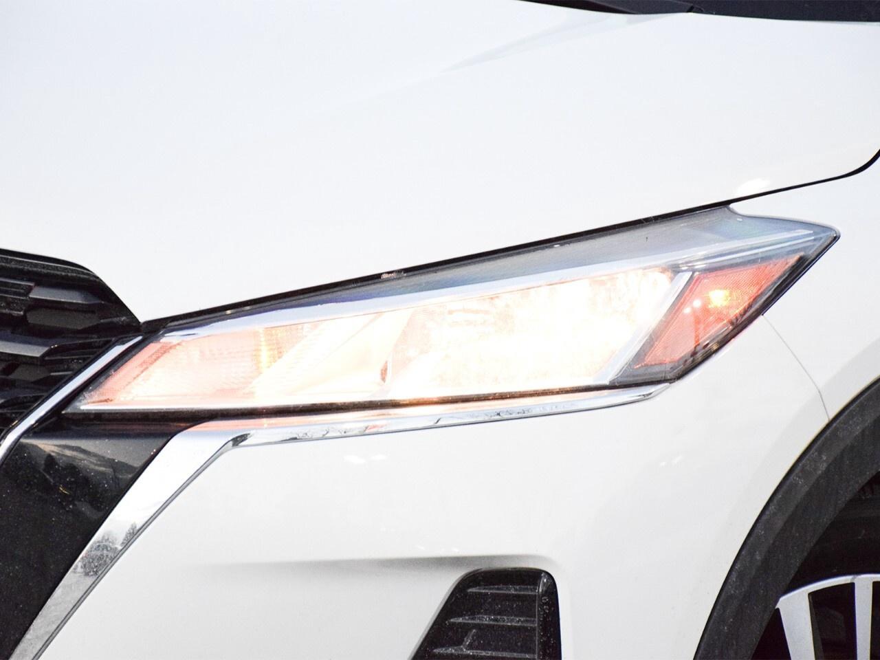 2023 Nissan Kicks SV FWD, LOW KMS, NEW BRAKES Photo3