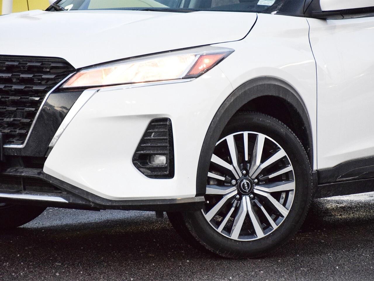 2023 Nissan Kicks SV FWD, LOW KMS, NEW BRAKES Photo