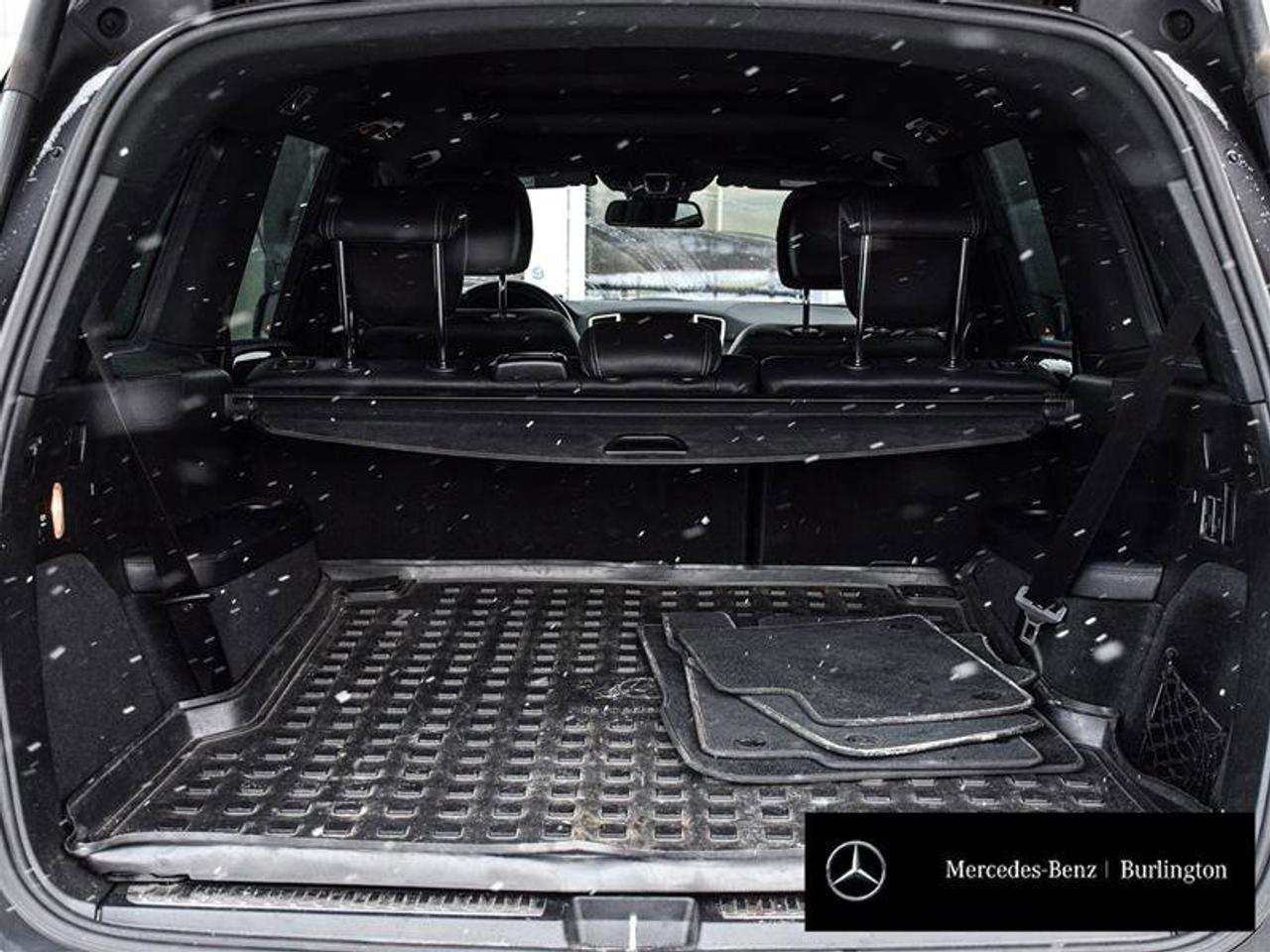 2016 Mercedes-Benz GL-Class GL 550 Photo