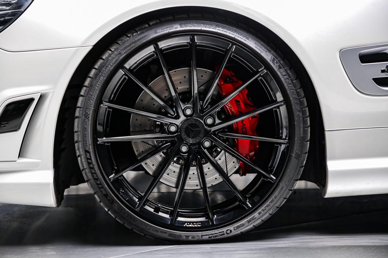 2011 Mercedes-Benz SL-Class SL 63 AMG ROADSTER 6.2L 518HP  PRISTINE CONDITION Photo