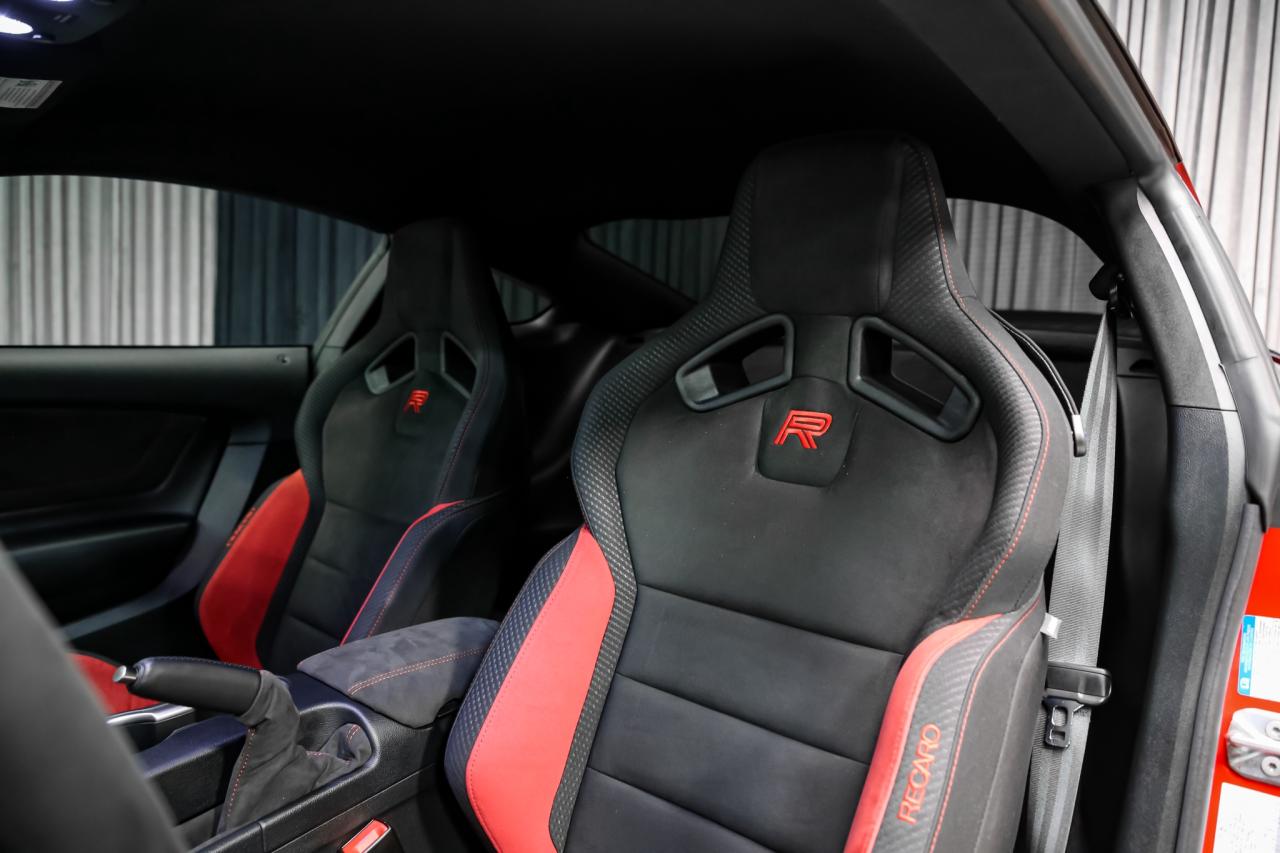 2019 Ford Mustang SHELBY GT350R 5.2L V8  CARBONRIMS RARE NOACCIDENT Photo