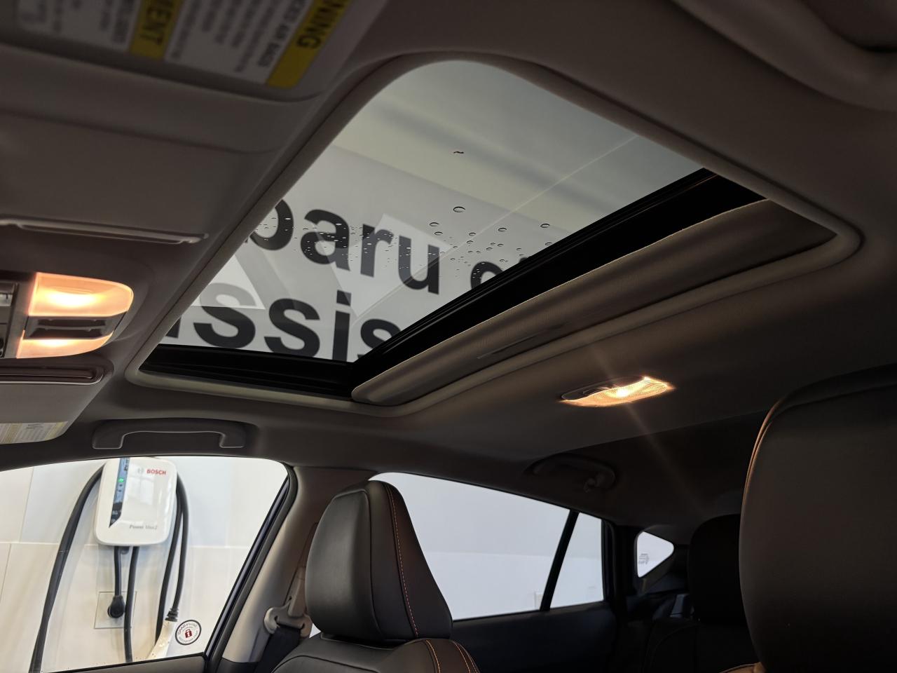 2024 Subaru Crosstrek LIMITED   ONE OWNER   CLEAN CARFAX   SUNROOF   NAV Photo