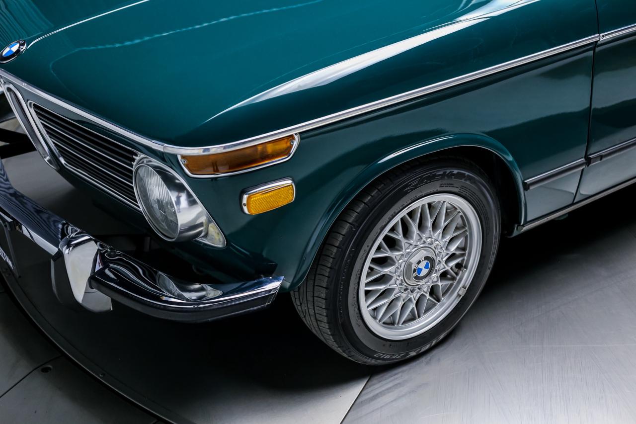 1973 BMW 2002 2.0L 125HP 4 SPEED MANUAL  RECAROSEATS POWERTRUNK Photo