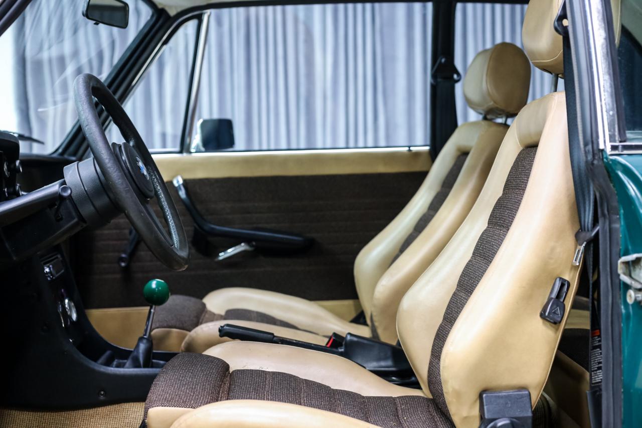 1973 BMW 2002 2.0L 125HP 4 SPEED MANUAL  RECAROSEATS POWERTRUNK Photo