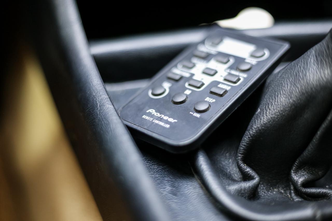 1973 BMW 2002 2.0L 125HP 4 SPEED MANUAL  RECAROSEATS POWERTRUNK Photo