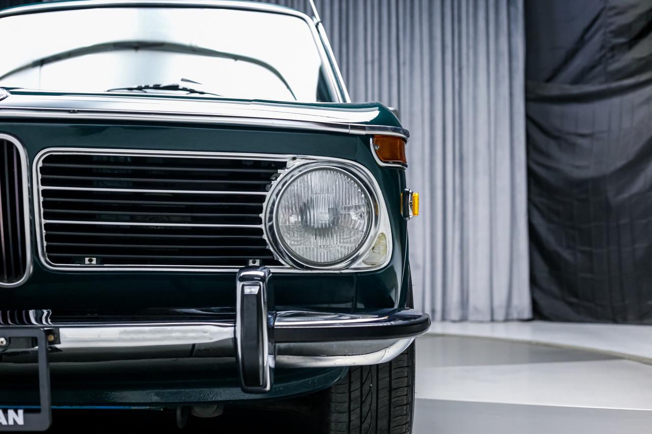 1973 BMW 2002 2.0L 125HP 4 SPEED MANUAL  RECAROSEATS POWERTRUNK Photo