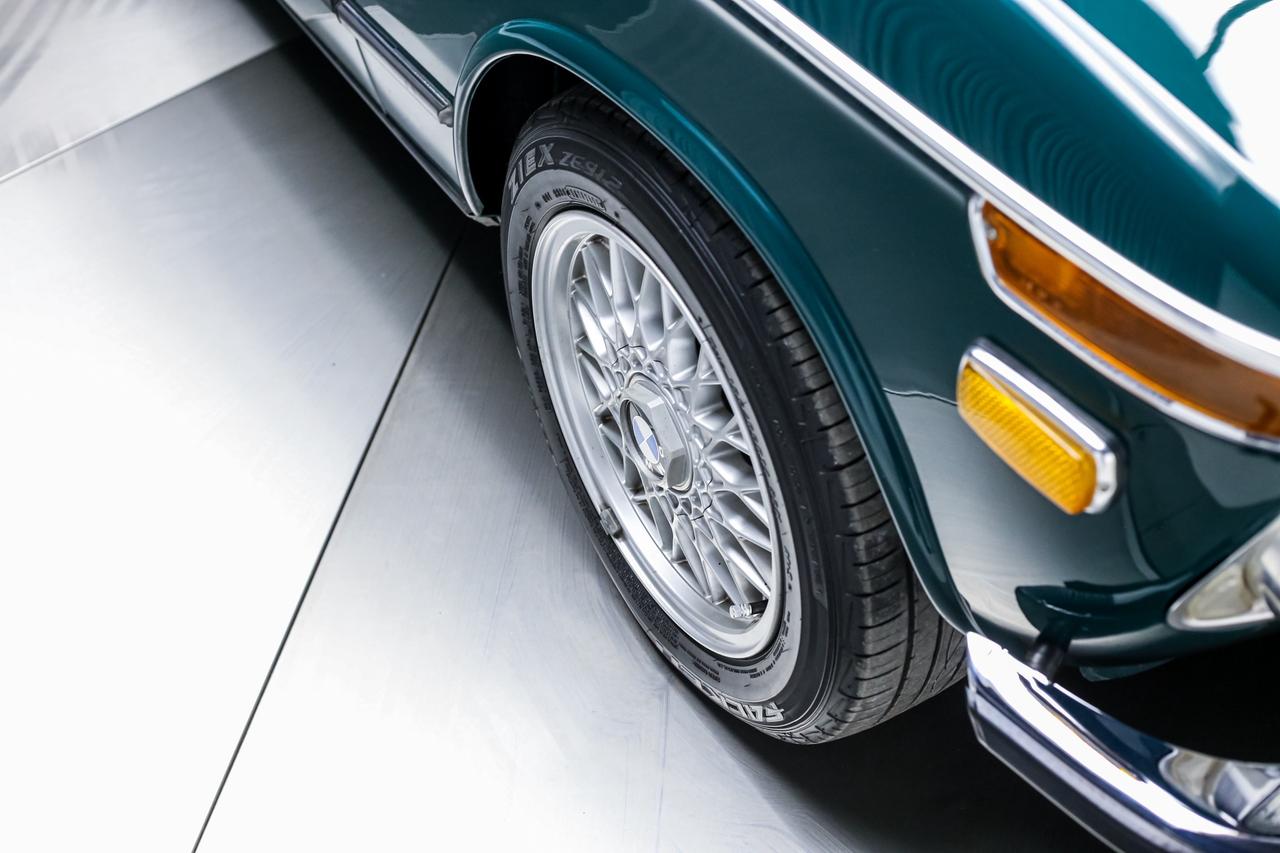 1973 BMW 2002 2.0L 125HP 4 SPEED MANUAL  RECAROSEATS POWERTRUNK Photo