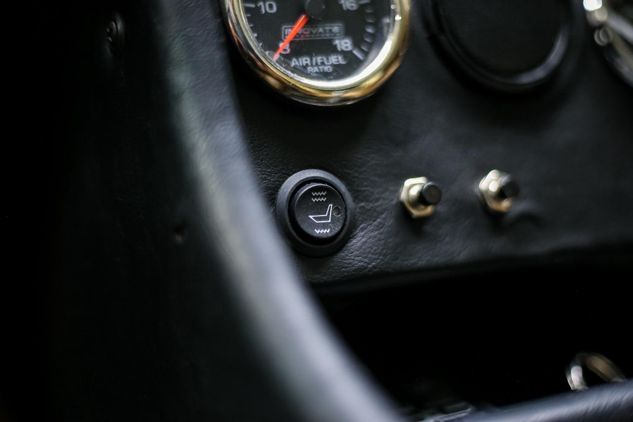 1973 BMW 2002 2.0L 125HP 4 SPEED MANUAL  RECAROSEATS POWERTRUNK Photo