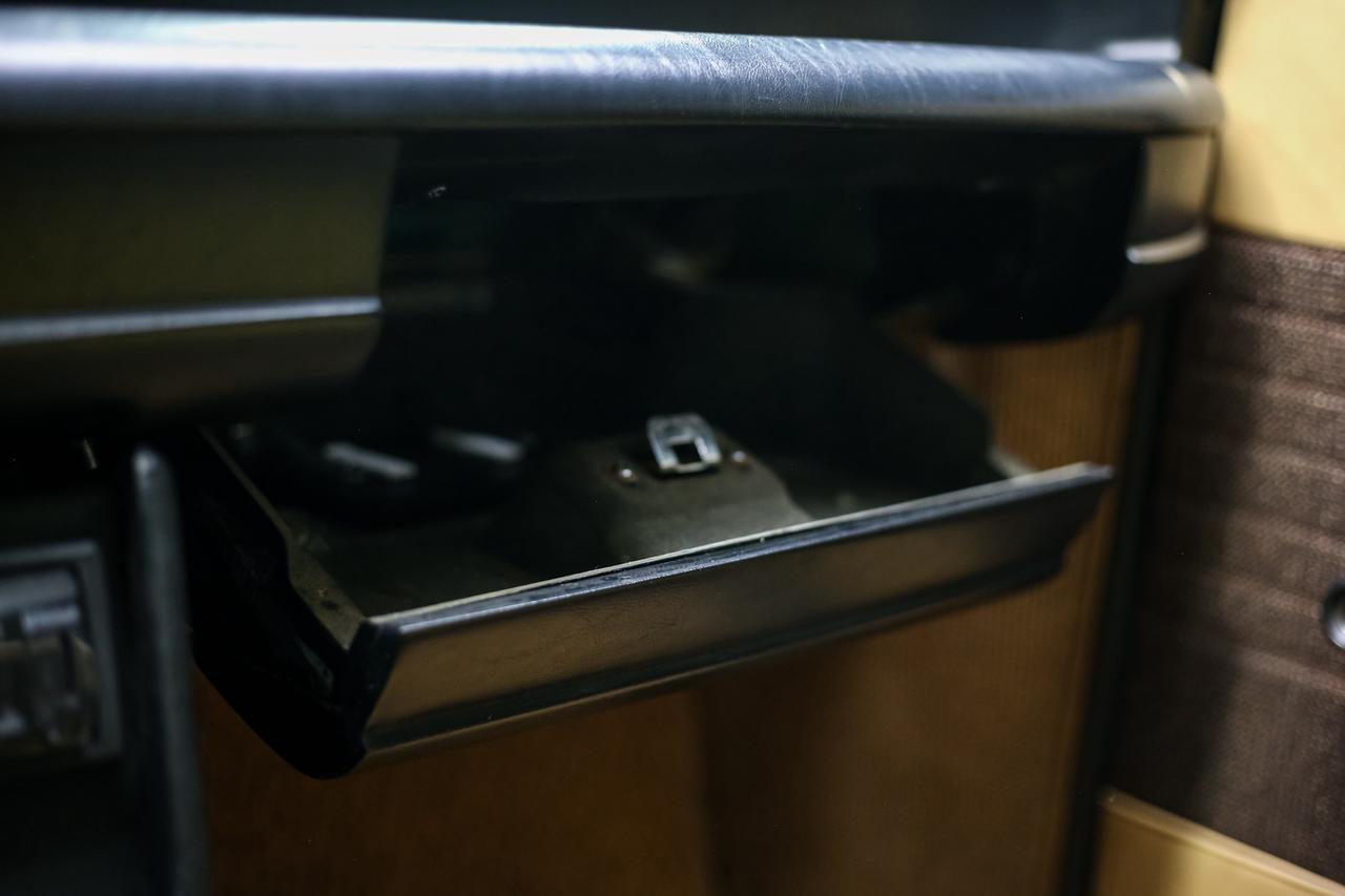 1973 BMW 2002 2.0L 125HP 4 SPEED MANUAL  RECAROSEATS POWERTRUNK Photo