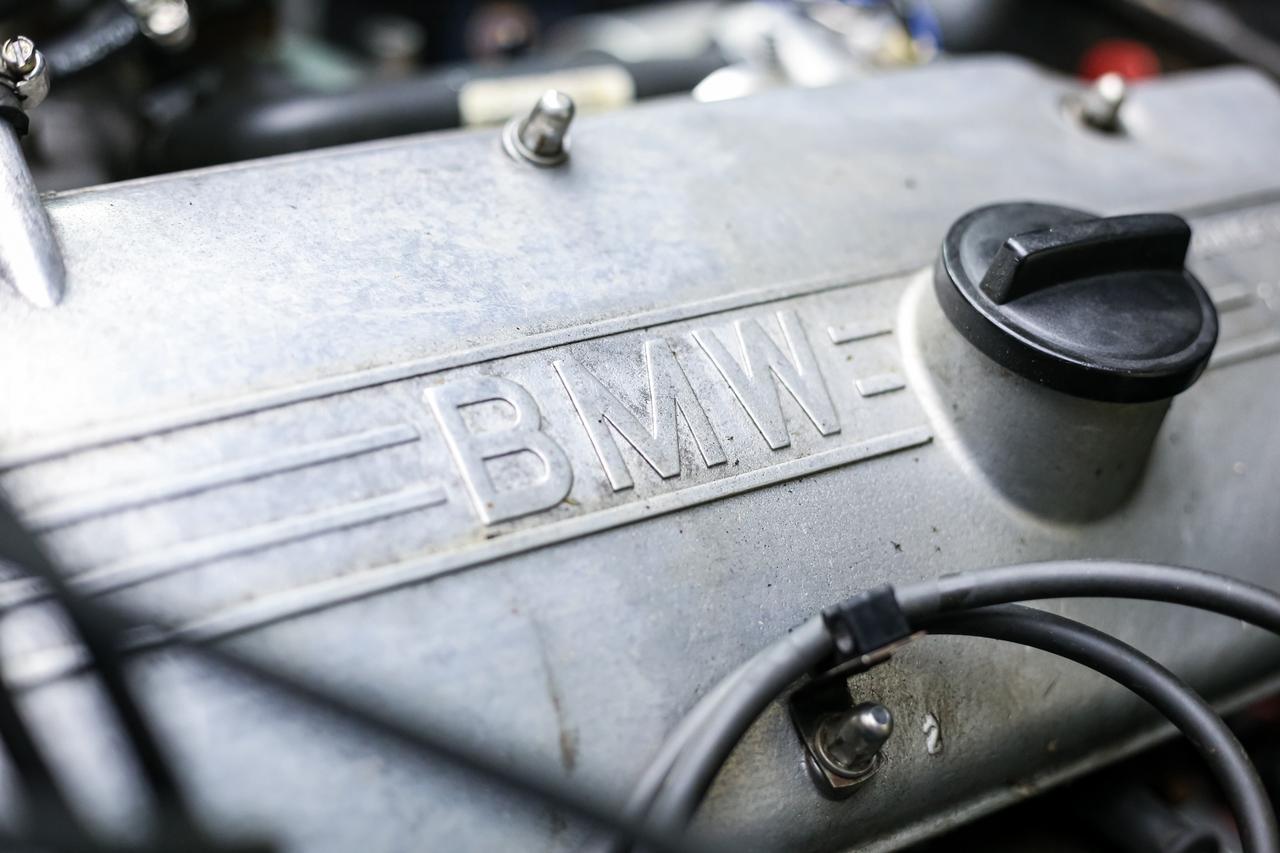 1973 BMW 2002 2.0L 125HP 4 SPEED MANUAL  RECAROSEATS POWERTRUNK Photo