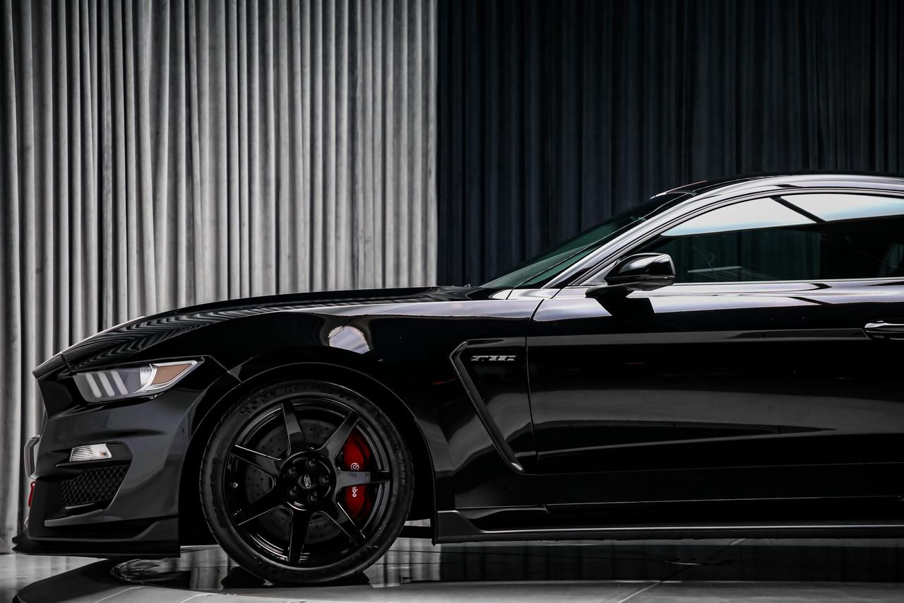 2018 Ford Mustang SHELBY GT350R 5.2L V8  CARBONRIMS NOACCIDENT 1OWNR Photo