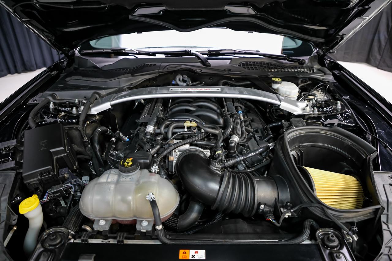 2018 Ford Mustang SHELBY GT350R 5.2L V8  CARBONRIMS NOACCIDENT 1OWNR Photo