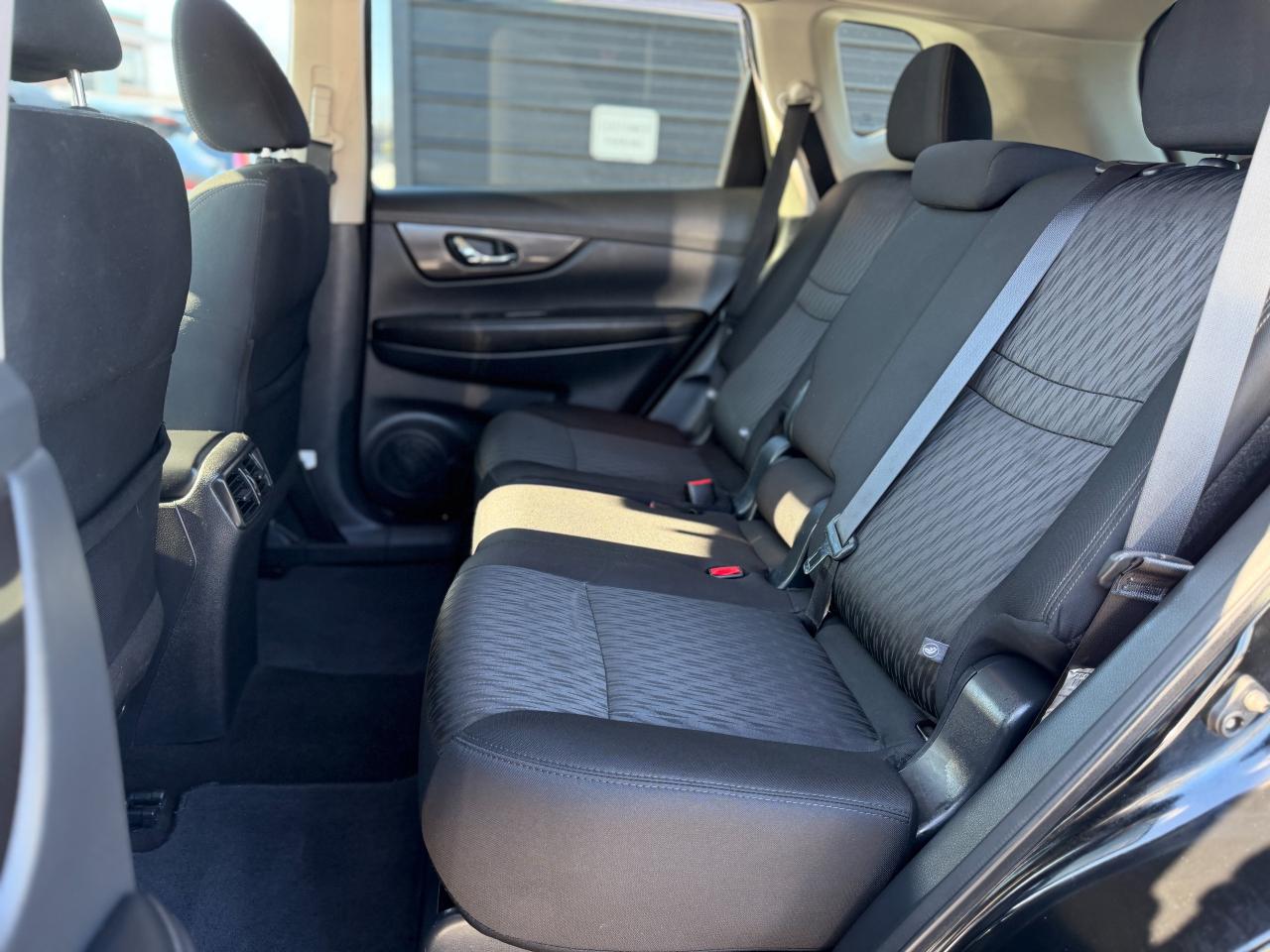 2019 Nissan Rogue SV-AWD/LOW KM/CAMERA/ACC/REMOTE/NO ACCIDENTS Photo