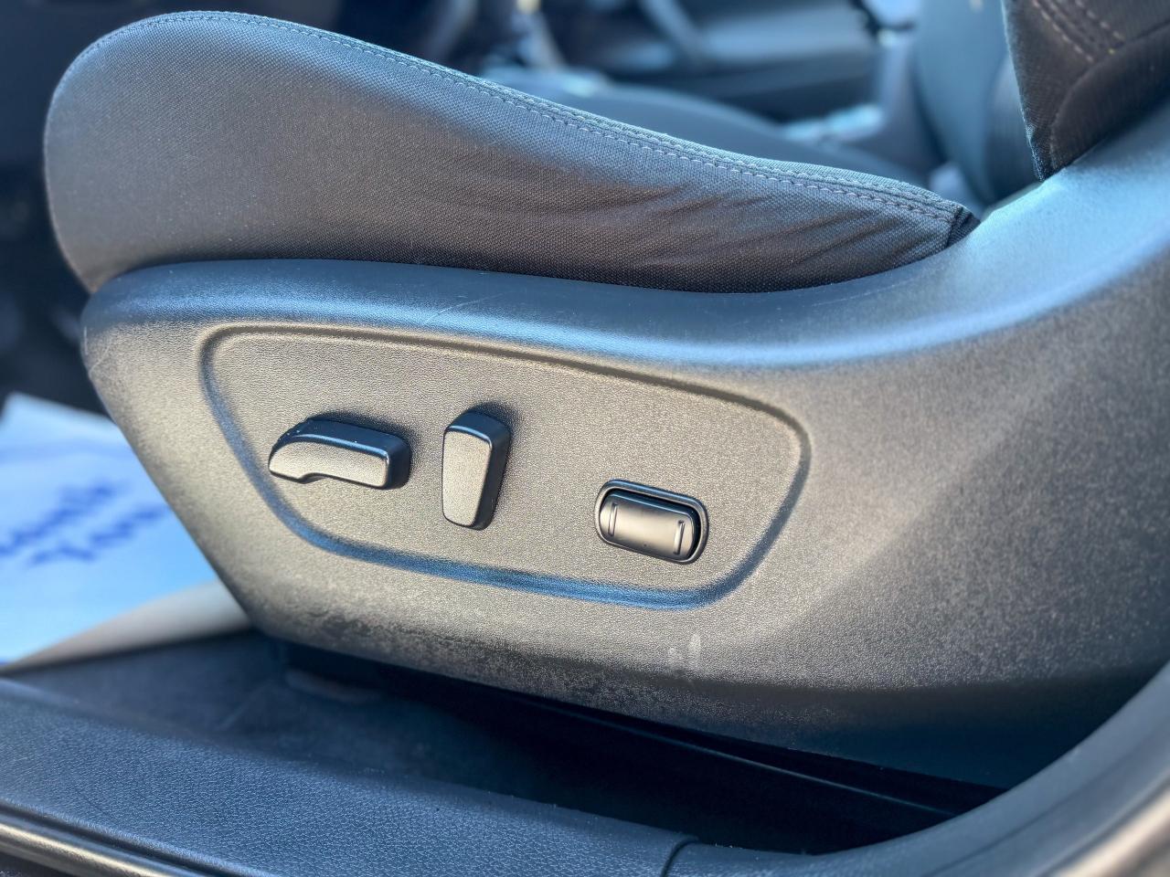 2019 Nissan Rogue SV-AWD/LOW KM/CAMERA/ACC/REMOTE/NO ACCIDENTS Photo