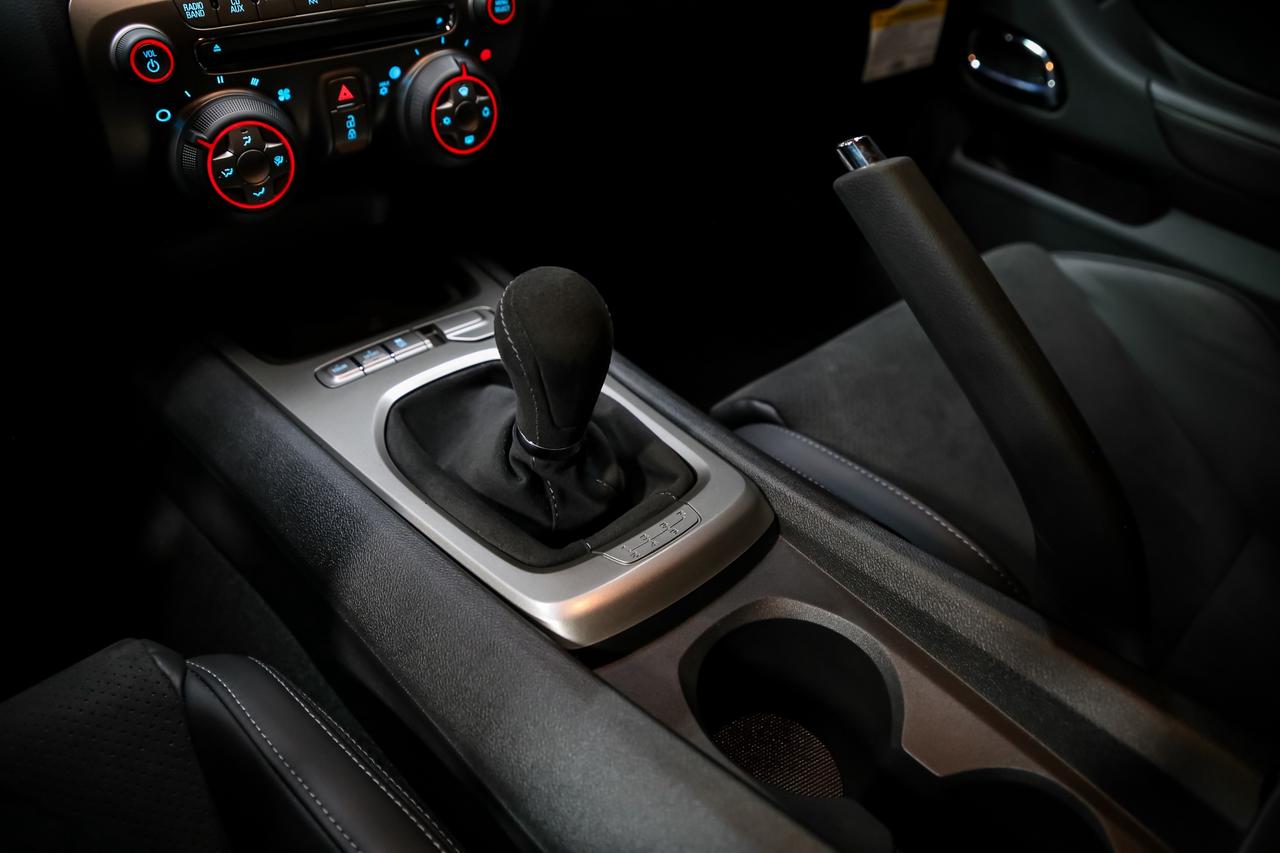 2014 Chevrolet Camaro Z-28 427 V8 7.0L 505HP CARBONCERAMIC RARE LOWKM AC Photo