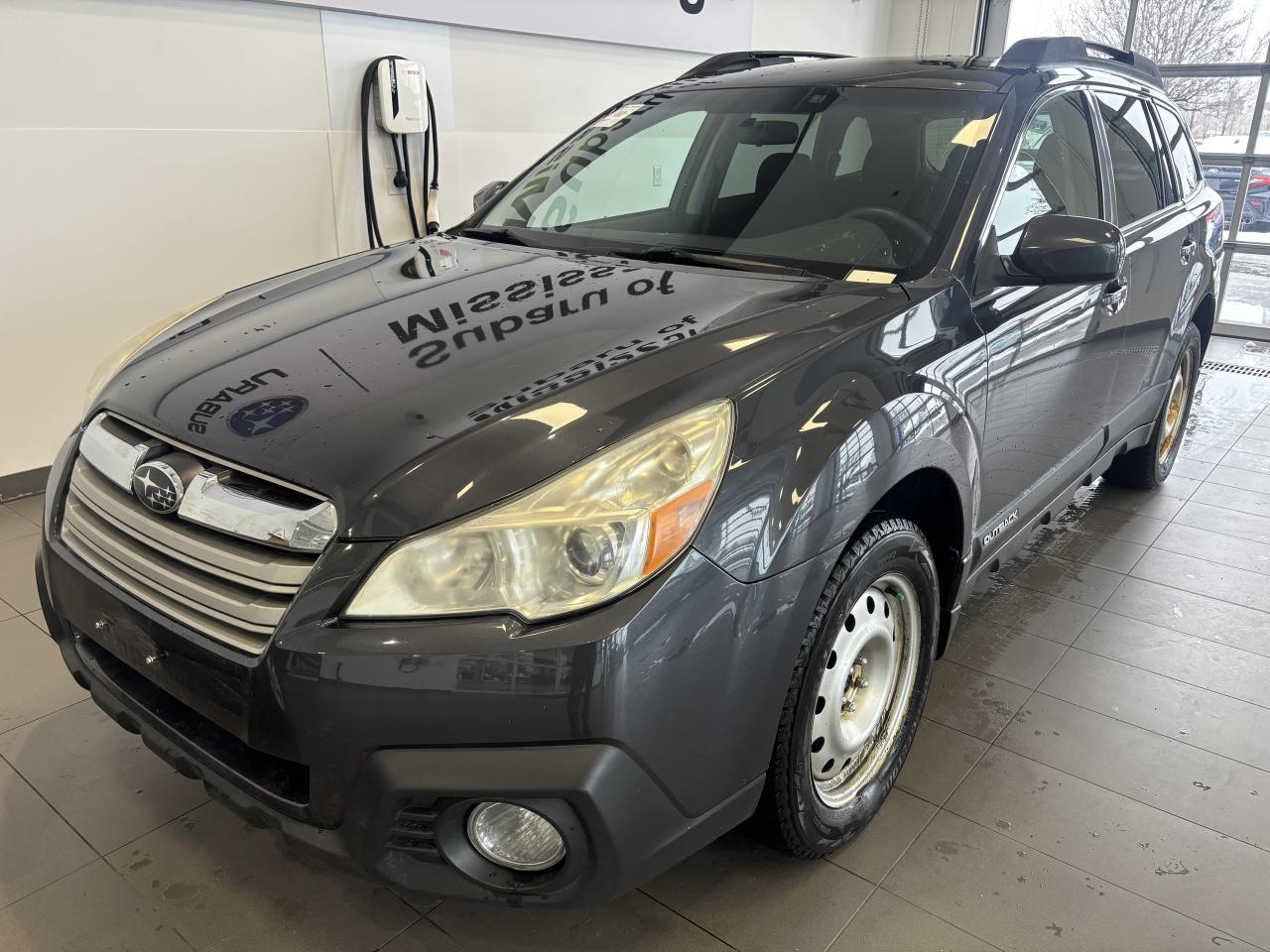 2013 Subaru Outback 2.5i   1 OWNER   2 SETS OF TIRES/RIMS   SOLD ASIS! Photo2