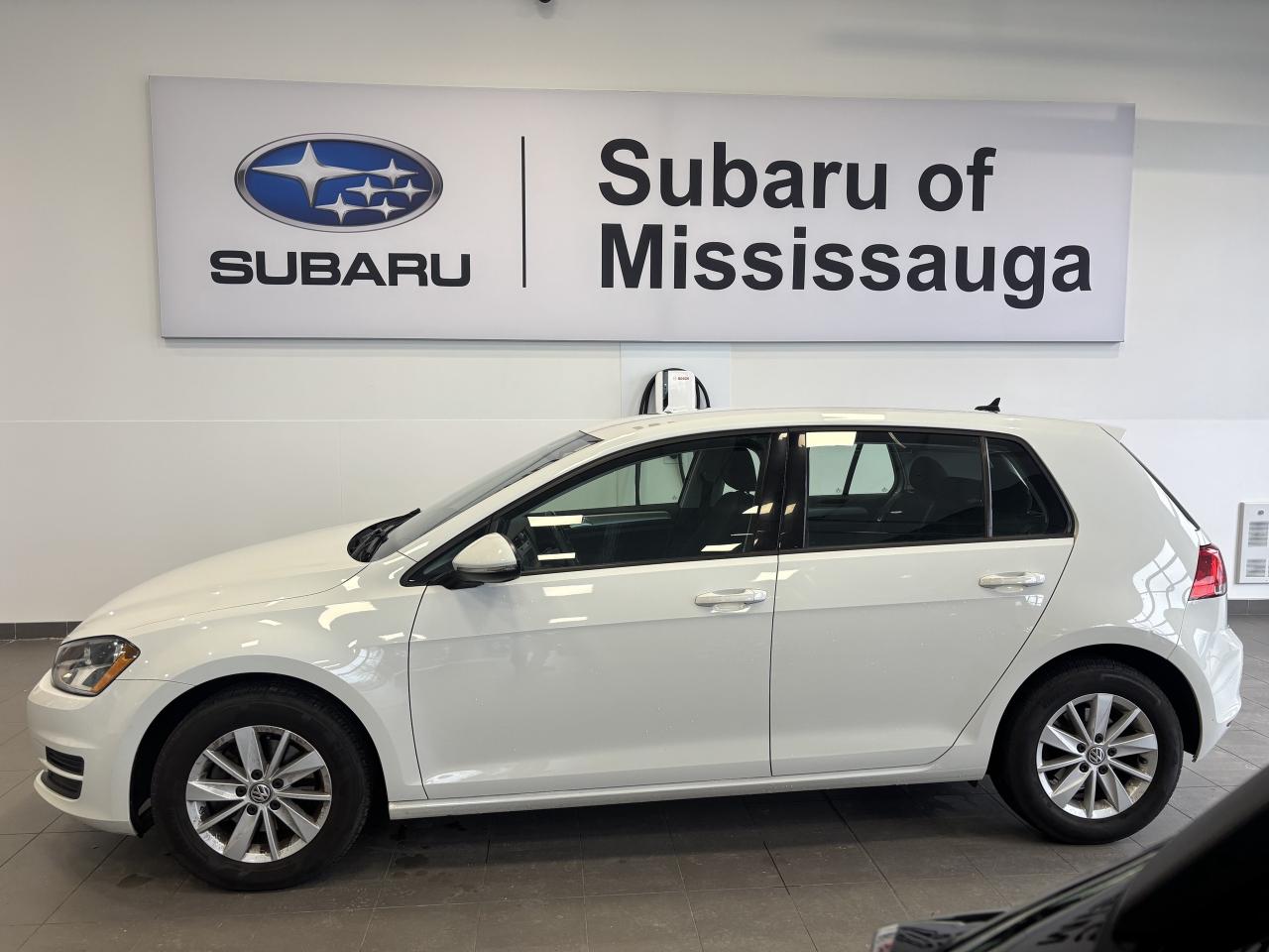 2016 Volkswagen Golf COMFORTLINE   CLEAN CARFAX   SOLD ASIS   BACK CAM! Photo