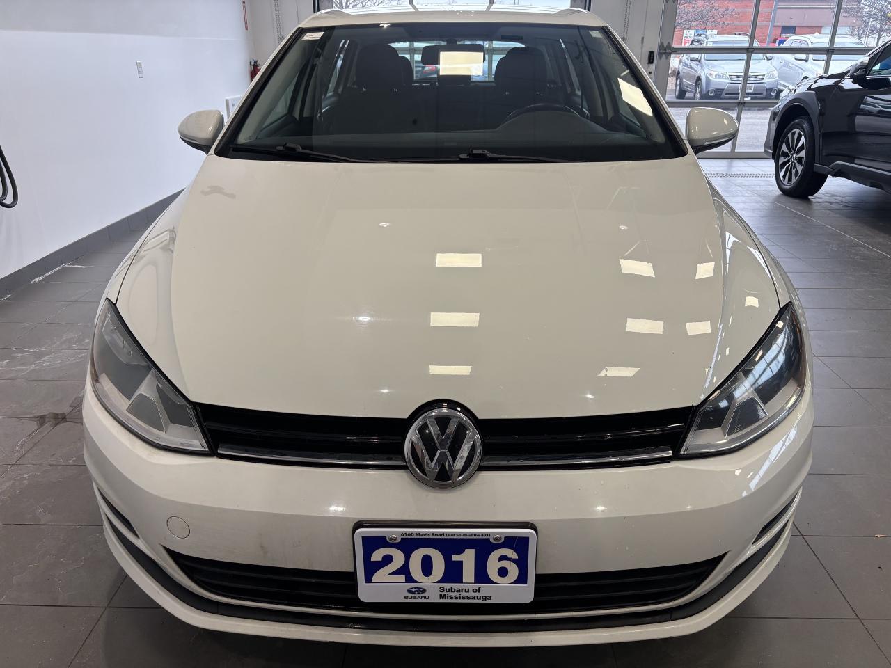 2016 Volkswagen Golf COMFORTLINE   CLEAN CARFAX   SOLD ASIS   BACK CAM! Photo