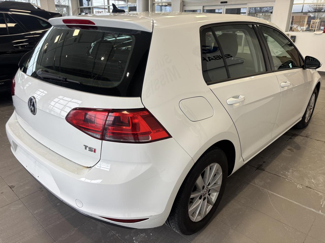 2016 Volkswagen Golf COMFORTLINE   CLEAN CARFAX   SOLD ASIS   BACK CAM! Photo